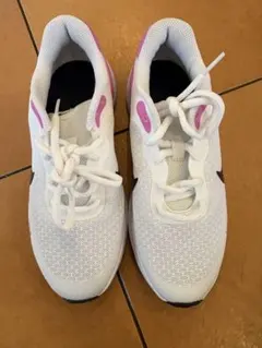 NIKEスニーカー　22cm