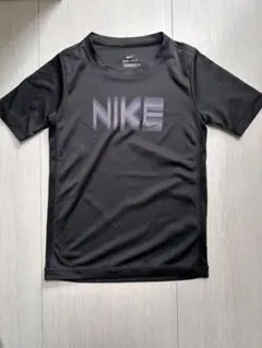 NIKE NIKE 子供　Sサイズ　黒スポーツウェア