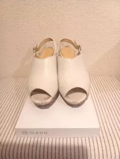 【最終価格】ピッティ　ホワイト オープントゥ サンダル 24.5cm