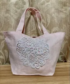 Item thumbnail for item 65a70410-aab5-456d-ad25-6476af31395a