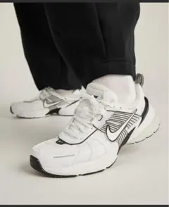 NIKE V2k スニーカー　25.0cm