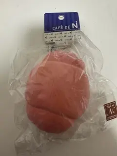 カフェドエヌ　ロールパン　スクイーズ