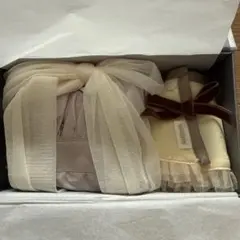 【新品未使用品】マールマール　エプロン&スタイ