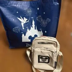 フロリダ限定　WDW ショルダーバッグ　サコッシュ　新品　ベージュ フロリダ限定 WDW ショルダーバッグ サコッシュ 新品 ベージュ - メルカリ
