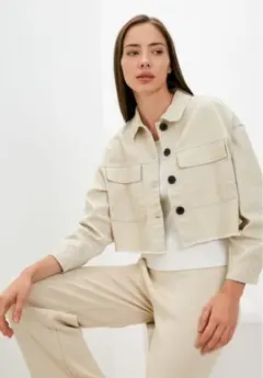 ショート丈デニムジャケット