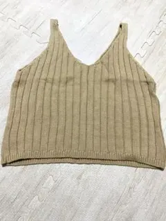 ニットビスチェ