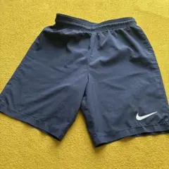 Nike ネイビー ハーフパンツ 140