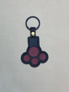 黒猫肉球 本革 キーホルダー