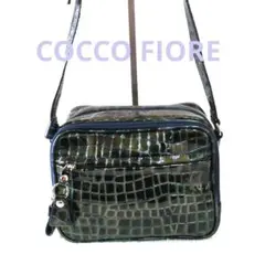 COCCO FIORE コッコフィオーレ ショルダーバッグ　BOX型　クロコ調