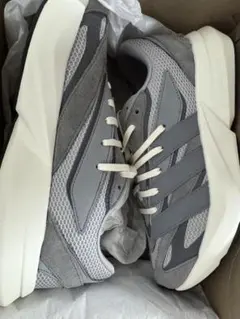 adidas Lightstrikeグレー 27.5cmのサムネイル
