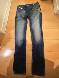 DIESEL ディーゼルダークブルー スキニージーンズ