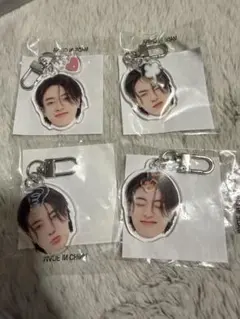 treasure ハルト カプセルトイ 顔アクキー 喜怒哀楽 コンプリート