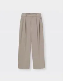 GU タックワイドパンツ　ベージュ