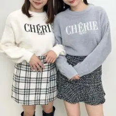 イング INGNI フェザーヤーンふくれ刺しゅうロゴニット