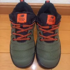 【新品】new balance キッズブーツ オリーブグリーン21cm