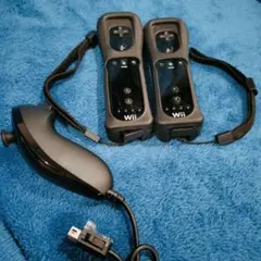 Wiiリモコン2個とヌンチャクセット
