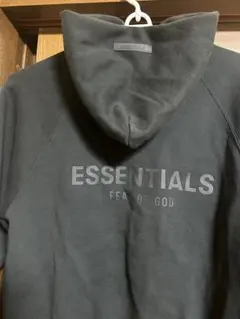 FEAR OF GOD ESSENTIALS パーカー 黒