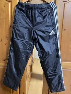 adidas アディダス　中綿　防寒　メンズズボン　ブラック
