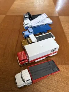 ダイヤペット(大型マック)オートトランスポーター(T-91)箱&ミニカー2台付 ダイヤペット(大型マック)オートトランスポーター(T-91)箱&ミニカー2台