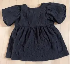 しまむら黒のボリュームスリーブエンボストップス150cm