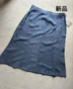 新品タグ付き＊上質ソフトデニムフレアスカート ブルー¥22.000-