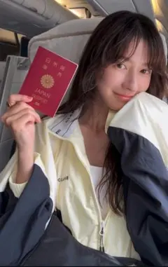 Item thumbnail for item cbe91f3f-01d9-4685-bbfa-9325979b40ad