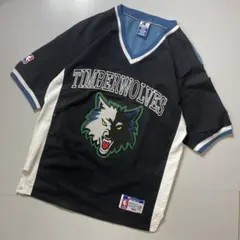 【入手困難】Champion Timberwolves VネックゲームTシャツ