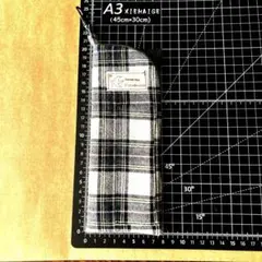 ハンドメイド眼鏡ケース ストラップ付き　ポケット有り