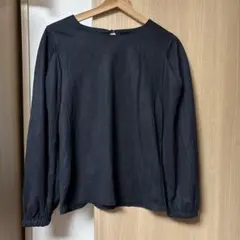 リエディ　ベロア生地カットソー