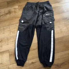 NIKE 切替デザイン カーゴパンツ ブラック　M