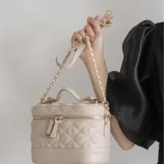 セール美品　RANDA キルティング2WAYバニティバッグ