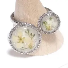 Item thumbnail for item 1be28174-9064-4d68-b7e8-6bd60da83929