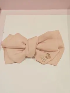 ピンクリボンバレッタ　ヘアアクセサリー