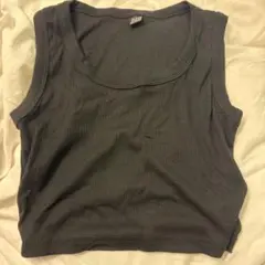 shein 黒タンクトップ