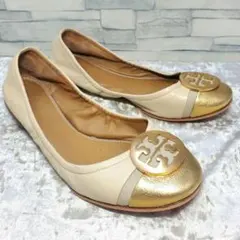 【美品】✨Tory Burch 24cm フラットシューズ ロゴ 白系 7Mのサムネイル