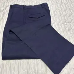 ネイビー チノパン