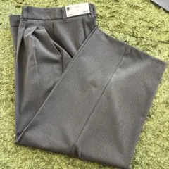 新品　GU タックワイドパンツ　グレー　タグ付き　L 補正済