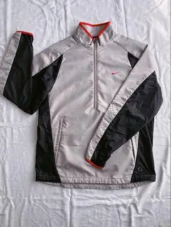 ナイキ　ハーフジップ撥水ジャケット