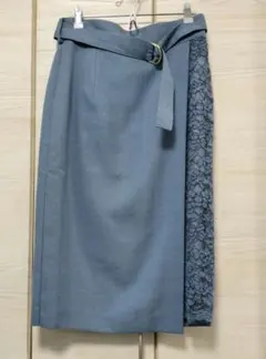 くすみブルーレース付きタイトスカート