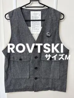 【メンズ】 rovtskiグレー ベスト 音楽バッジ付きのサムネイル
