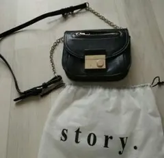 【美品】story チェーンショルダーバッグのサムネイル