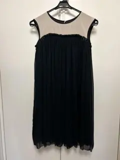 黒とベージュ系のリバーシブルのドレス♡クリーニング済