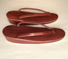 【新品未使用】エンジ色•ストライプ模様の草履