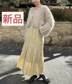 新品　リーフ柄ワンピース　イエローベージュ