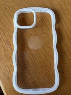 スマホケース　iPhone15 うねうね