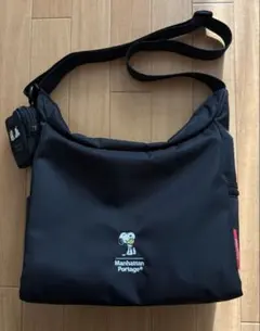 美品 マンハッタン 黒ショルダー スヌーピー
