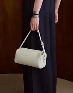本革　リアルレザー　オフホワイト ショルダー　ハンドバッグ