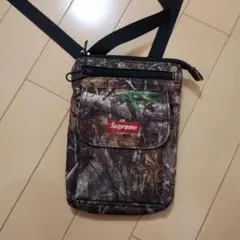 2026年最新】迷彩 バッグ SUPREMEの人気アイテム - メルカリ