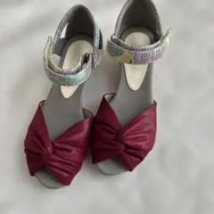 fitfitストラップ付き パンプス　歩きやすい