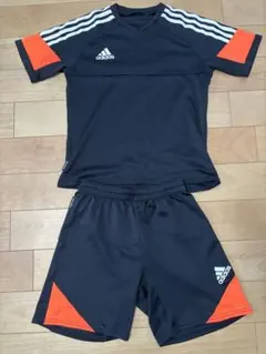 adidasジャージセットアップ ジュニア